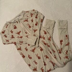 Little one shop 2T bamboo, one piece Bunny Print Kids easter Pajamas